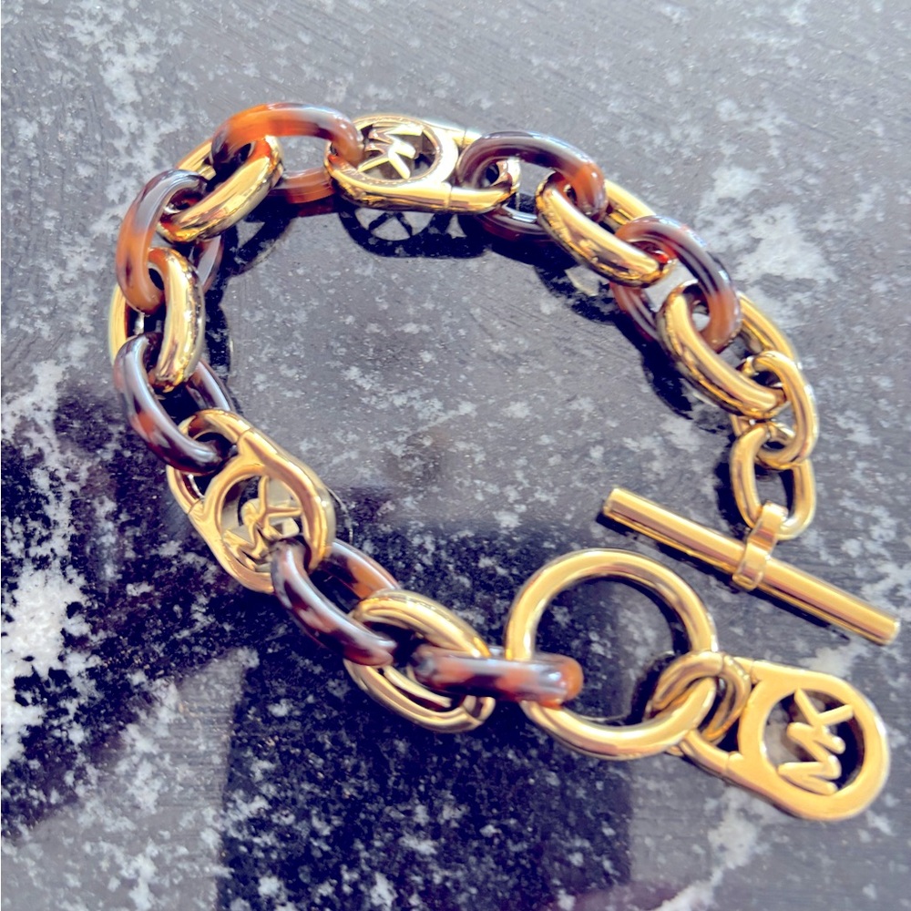 Michael kors linked toggle bracelet